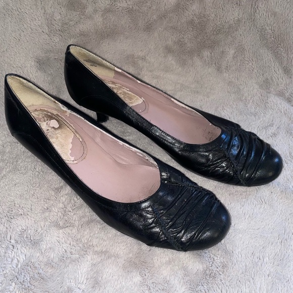 Nine West | Black Flats with Woven Texture - Picture 2 of 7